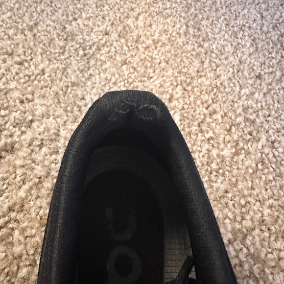 QC running shoes - Picture 5 of 5